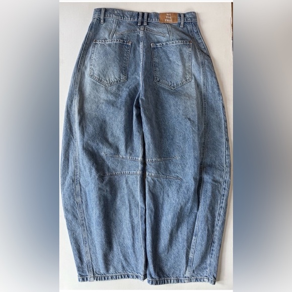 Free People We the Free Good Luck Mid Rise Barrel Jeans Women Sz 28 Light Beam - Picture 7 of 9